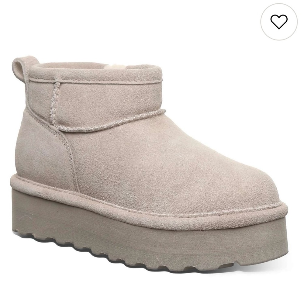 Bearpaw Retro Shorty Girls Boots, Youth Size 4 (fits women’s 6)
